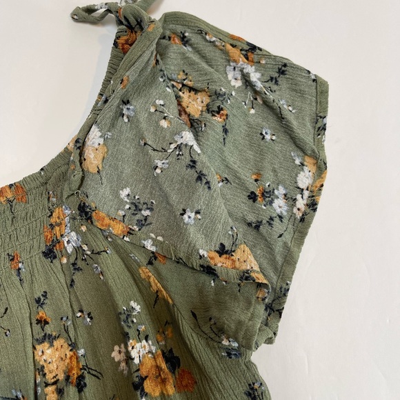 Juniors Xhilaration Sage Green Midi Crop Top with Wildflowers Size Small JD - Picture 3 of 6